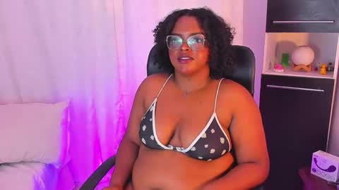 conielaurenth online show from October 13, 2025, 10:59 am