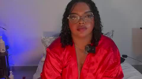 conielaurenth online show from July 5, 2026, 4:19 am