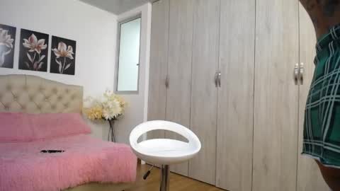 conni_f00x online show from April 15, 2026, 7:58 pm