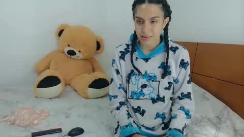 Connie online show from April 1, 2026, 5:52 am