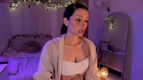 Snapshot of connie_deep chatting on December 19, 2024, 1:07 pm connie online show from December 19, 2024, 1:07 pm