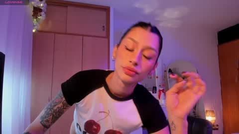Snapshot of connie_deep chatting on December 27, 2024, 1:18 pm connie online show from December 27, 2024, 1:18 pm