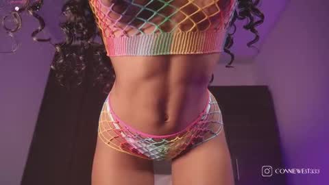   independent model online show from October 4, 2025, 1:25 am