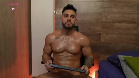 connor_h1 online show from May 17, 2026, 12:41 am