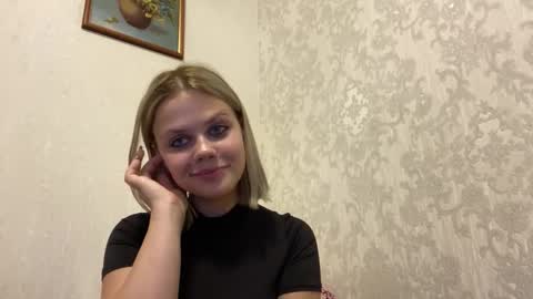 Snapshot of constancecovil chatting on March 2, 2026, 1:18 pm Viktorina online show from March 2, 2026, 1:18 pm