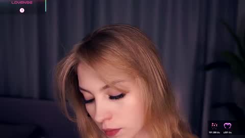 Hello im Sofia Welcme to my room .More hugs and kiss for you online show from October 18, 2025, 6:26 am