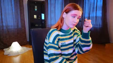 Snapshot of consuelaawkward chatting on November 10, 2025, 4:44 am consuelaawkward online show from November 10, 2025, 4:44 am