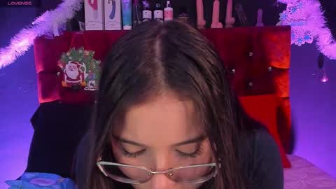 Cony online show from December 18, 2025, 11:38 am