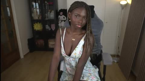 Carola  independent model online show from April 1, 2026, 11:55 am