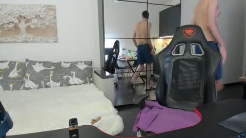 cookies_boys online show from March 9, 2026, 8:35 pm