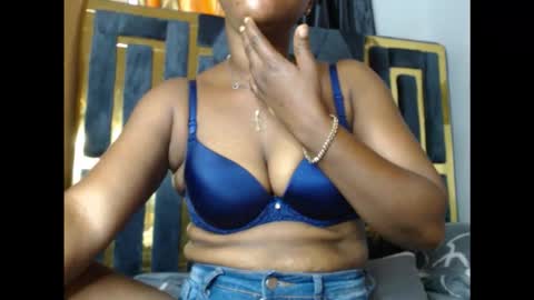 cookiexjuice online show from October 18, 2025, 12:39 pm