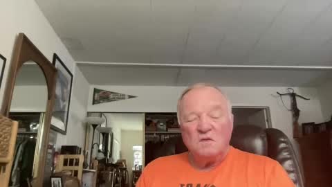 cookoosnest online show from October 5, 2025, 3:10 pm