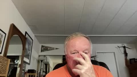 cookoosnest online show from November 10, 2025, 5:06 am