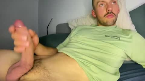 coooocoooo09 online show from May 29, 2026, 10:30 pm