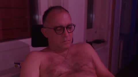 Snapshot of coquin369 chatting on January 2, 2025, 10:33 pm Coquin369 online show from January 2, 2025, 10:33 pm
