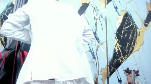 sophie online show from December 5, 2024, 9:39 am