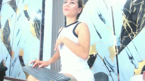 sophie online show from January 16, 2025, 12:31 pm