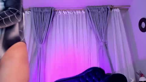 Snapshot of coralinericce_ chatting on September 11, 2025, 10:10 pm Coral Stefani online show from September 11, 2025, 10:10 pm