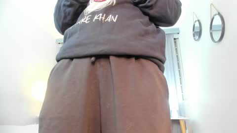 Snapshot of coralinericce_ chatting on November 9, 2025, 9:24 pm Coral Stefani online show from November 9, 2025, 9:24 pm