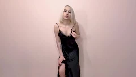 Bella online show from May 24, 2026, 8:30 am