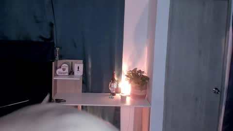 Snapshot of coreyglover chatting on February 26, 2026, 9:19 am CoreyGlover online show from February 26, 2026, 9:19 am