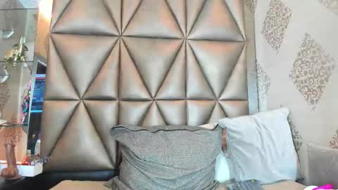 Snapshot of corina_taylor_ chatting on October 9, 2025, 11:52 am Cori online show from October 9, 2025, 11:52 am