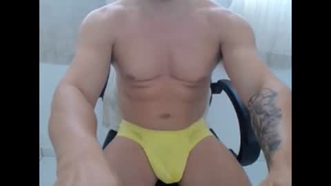 Snapshot of corolaxxl chatting on October 6, 2025, 6:27 pm corolaxxl online show from October 6, 2025, 6:27 pm