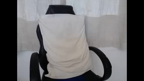 Snapshot of corolaxxl chatting on November 15, 2025, 3:26 am corolaxxl online show from November 15, 2025, 3:26 am