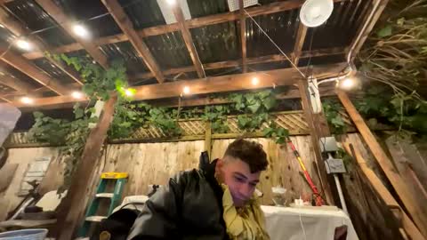 Snapshot of coronelking chatting on December 31, 2024, 6:05 am coronelking online show from December 31, 2024, 6:05 am