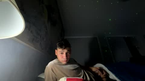 Snapshot of coronelking chatting on December 31, 2024, 1:08 pm coronelking online show from December 31, 2024, 1:08 pm