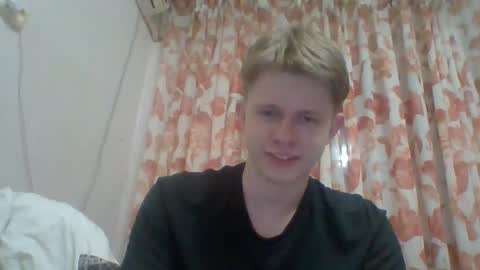 Snapshot of cosm2312 chatting on April 14, 2026, 6:36 pm Andrew online show from April 14, 2026, 6:36 pm