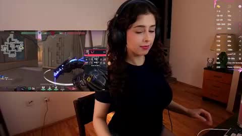 Luna online show from March 1, 2026, 5:26 pm