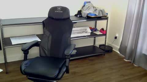 Snapshot of countrystrong53 chatting on February 24, 2026, 5:22 pm countrystrong35 online show from February 24, 2026, 5:22 pm