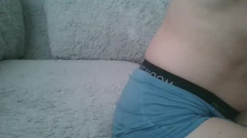 Kylenaughtybi89 online show from April 15, 2026, 2:13 pm