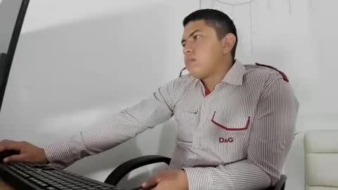 Snapshot of couple_fantasy30 chatting on January 9, 2025, 10:09 pm Nikol y tomy online show from January 9, 2025, 10:09 pm