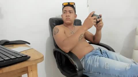 Snapshot of couple_fantasy30 chatting on January 11, 2025, 10:51 pm Nikol y tomy online show from January 11, 2025, 10:51 pm