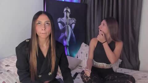 couple_funnyy online show from February 18, 2026, 12:06 am