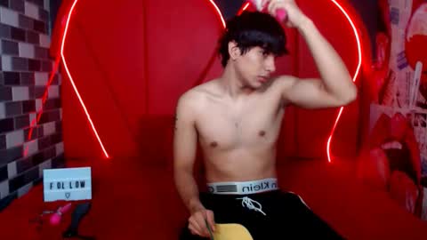 MIA LIZ AND SAM online show from October 3, 2025, 7:33 pm