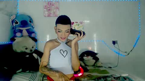 ALEXA  KIM online show from October 4, 2025, 9:57 pm