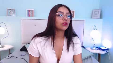 Snapshot of couplecolombia_gh chatting on March 12, 2025, 3:46 am lola y juan online show from March 12, 2025, 3:46 am