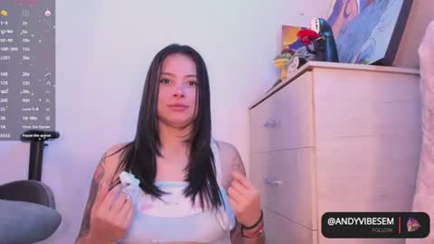 Snapshot of couplevibes_ chatting on July 18, 2026, 2:49 am Emily Andy online show from July 18, 2026, 2:49 am