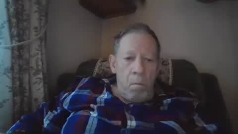 courieral1 online show from December 22, 2025, 8:22 am