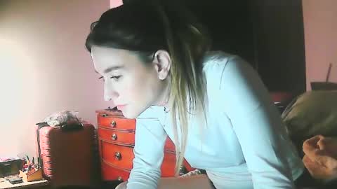 Snapshot of courtscutekitty chatting on January 31, 2025, 11:46 am courtscutekitty online show from January 31, 2025, 11:46 am