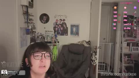 Snapshot of cowjuggie chatting on November 19, 2025, 1:38 am Katxce online show from November 19, 2025, 1:38 am