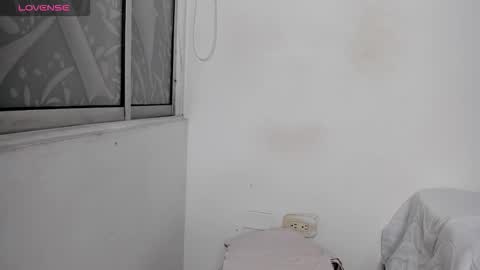 Snapshot of cowmarce chatting on October 15, 2025, 12:00 am Marce Online 1pm - 7pm gmt-5 online show from October 15, 2025, 12:00 am