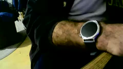 Snapshot of coyote017 chatting on November 2, 2025, 8:17 am coyote017 online show from November 2, 2025, 8:17 am