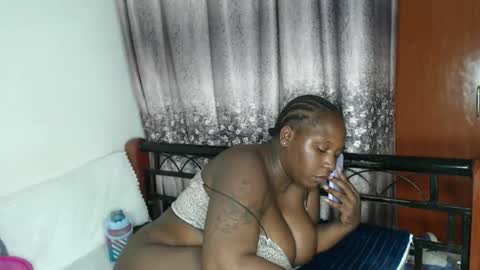 Snapshot of cozy_dion chatting on May 13, 2026, 6:38 pm Erykah online show from May 13, 2026, 6:38 pm