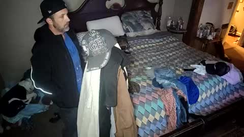 Back Woods Couple online show from February 23, 2026, 9:06 am