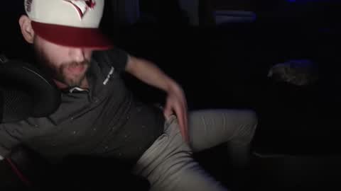 cracklyric online show from November 12, 2025, 2:28 pm