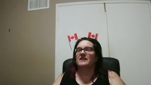 Snapshot of craftgirl2 chatting on July 1, 2026, 7:57 pm Craftgirl online show from July 1, 2026, 7:57 pm